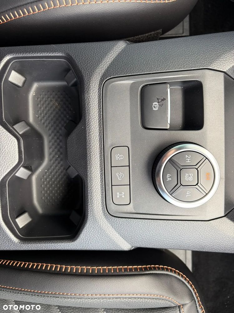 Volkswagen Amarok - 27