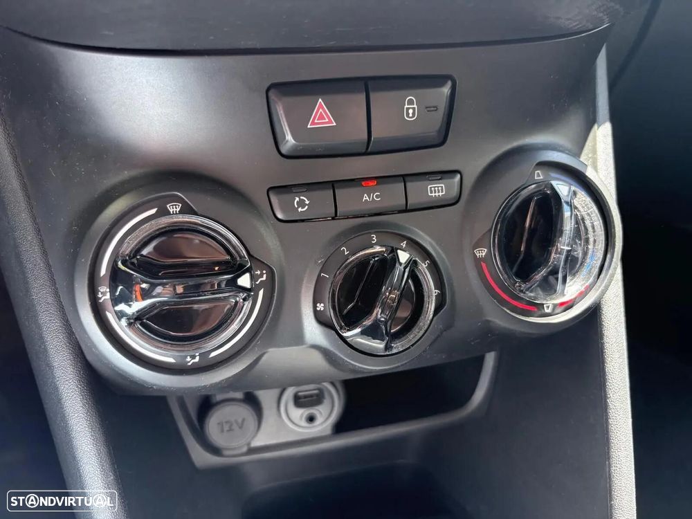 Peugeot 208 1.6 BlueHDi Style - 45