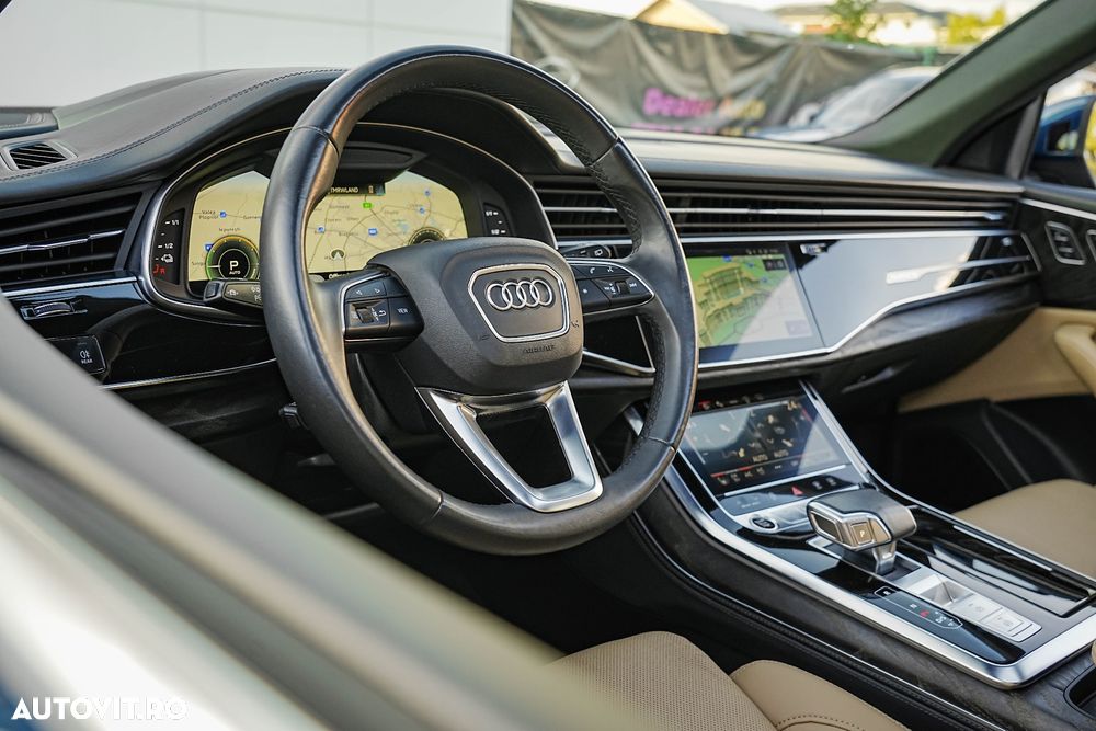 Audi Q8 55 TFSIe quattro tiptronic - 32