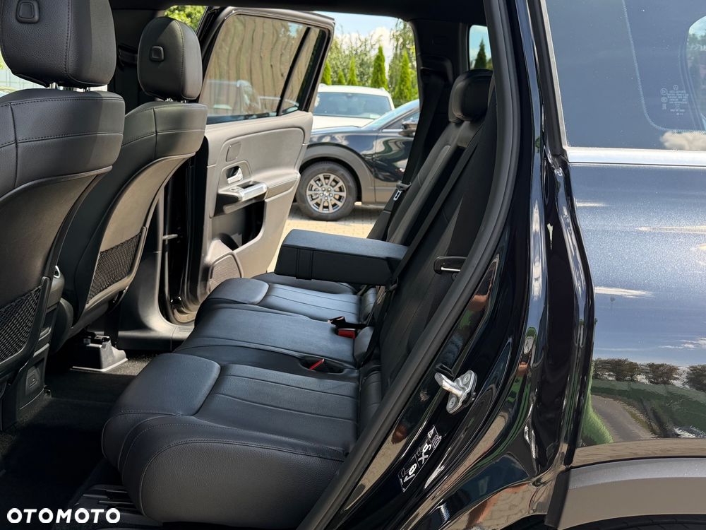 Mercedes-Benz GLB - 34