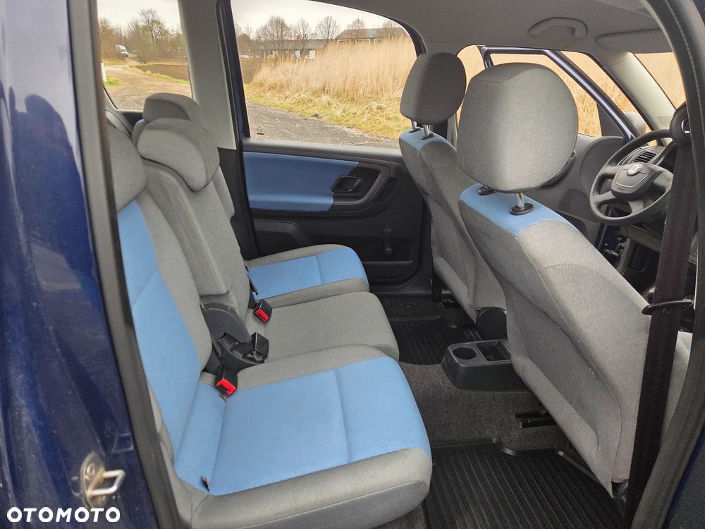 Skoda Roomster 1.2 TSI FAMILY - 12