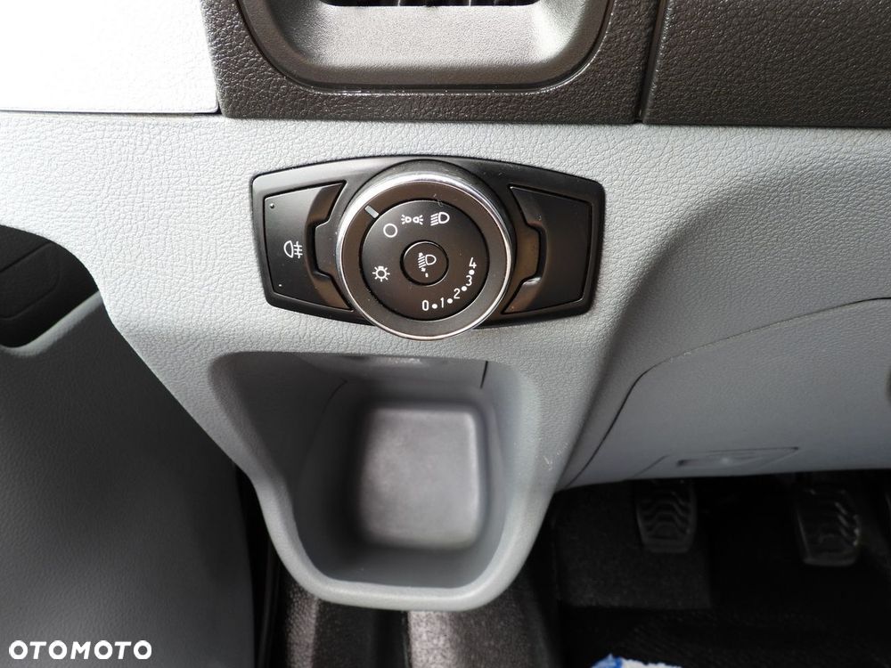 Ford TRANSIT FURGON CHŁODNIA  5*C KLIMATYZACJA  105KM - 28