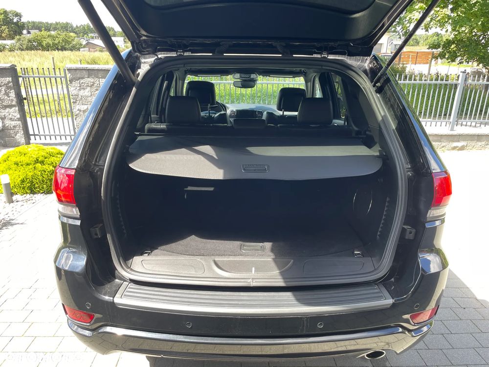 Jeep Grand Cherokee - 13