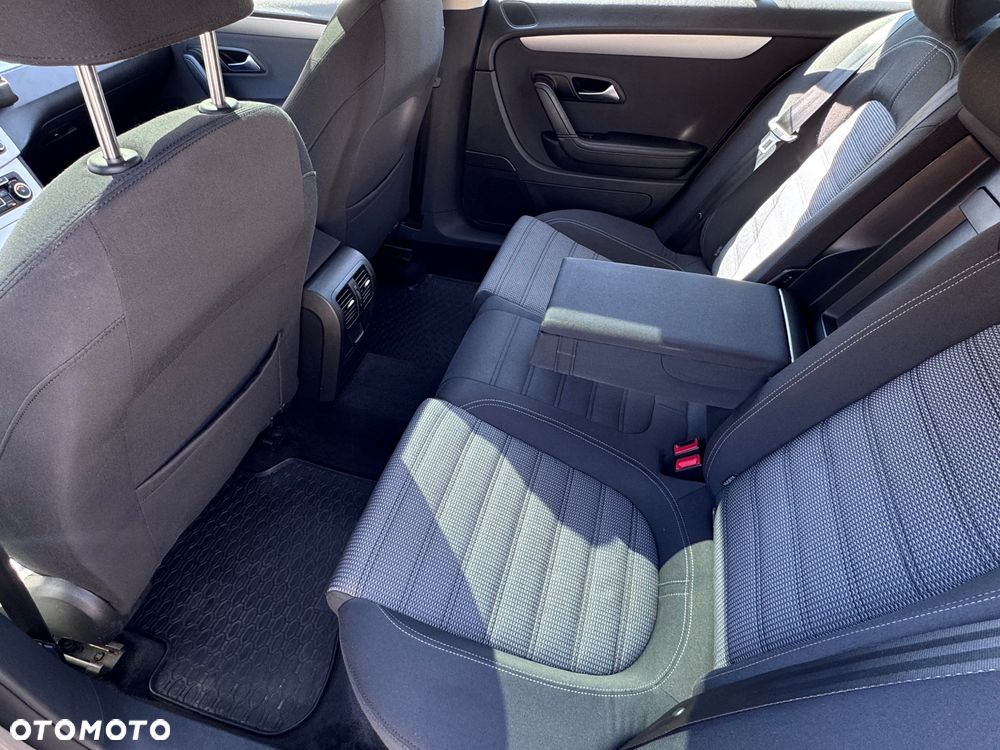 Volkswagen Passat CC 2.0 TDI BlueMotion Technology Exclusive - 15