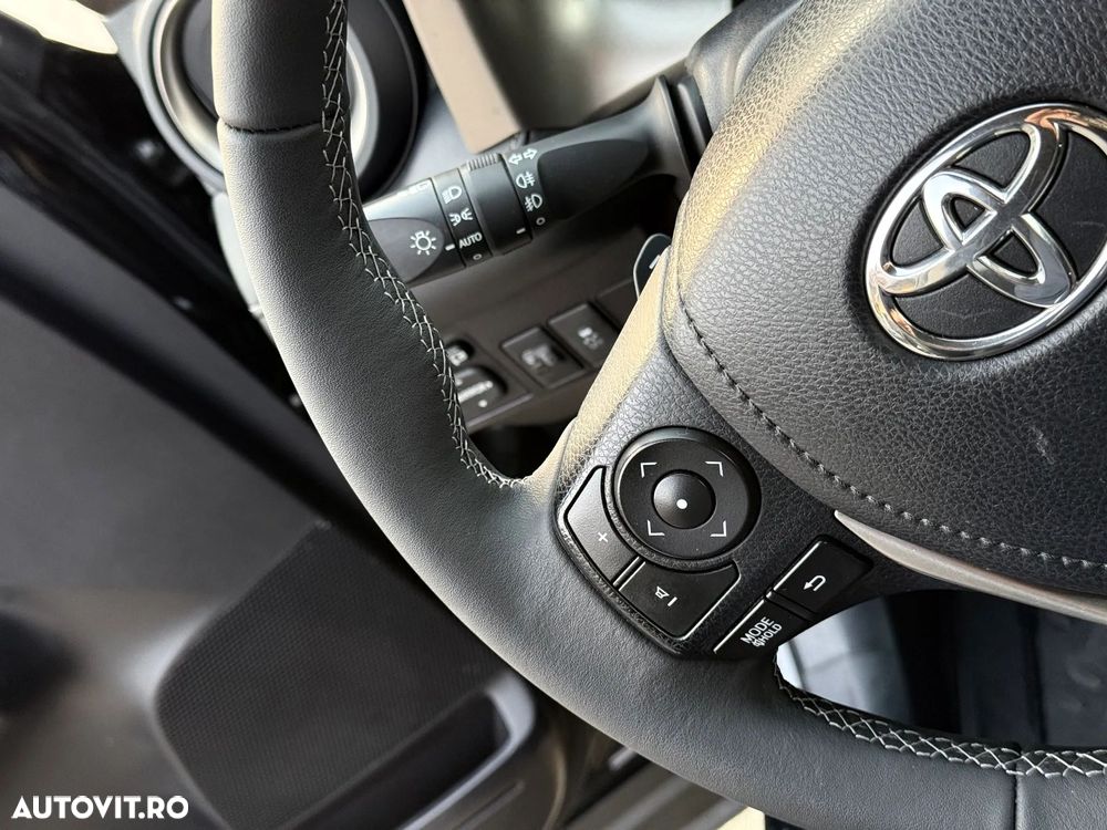 Toyota RAV4 2.2 D-4CAT 4WD Aut Executive - 21