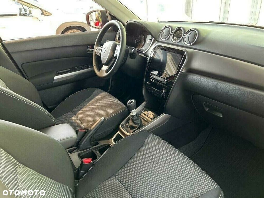 Suzuki Vitara - 12
