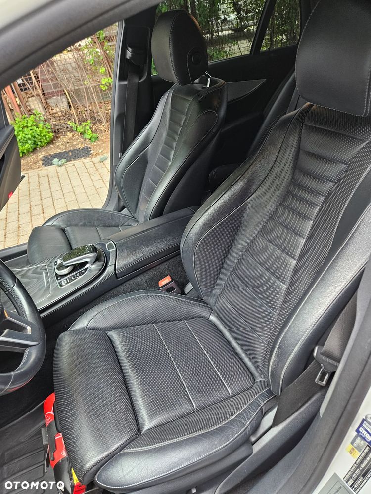 Mercedes-Benz Klasa E 220 d 4-Matic Avantgarde - 13