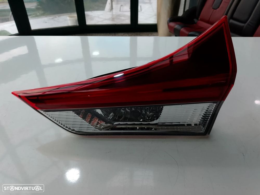 FAROLIM DIREITO MALA TOYOTA AURIS 12- / 8158102830