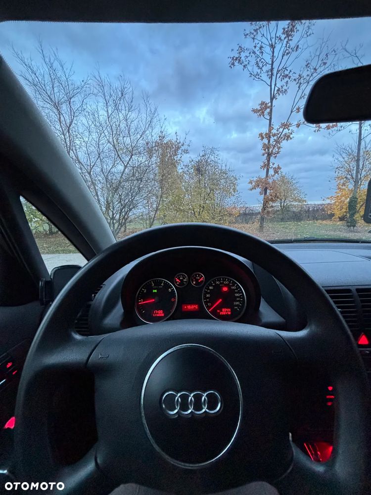 Audi A2 1.4 - 8