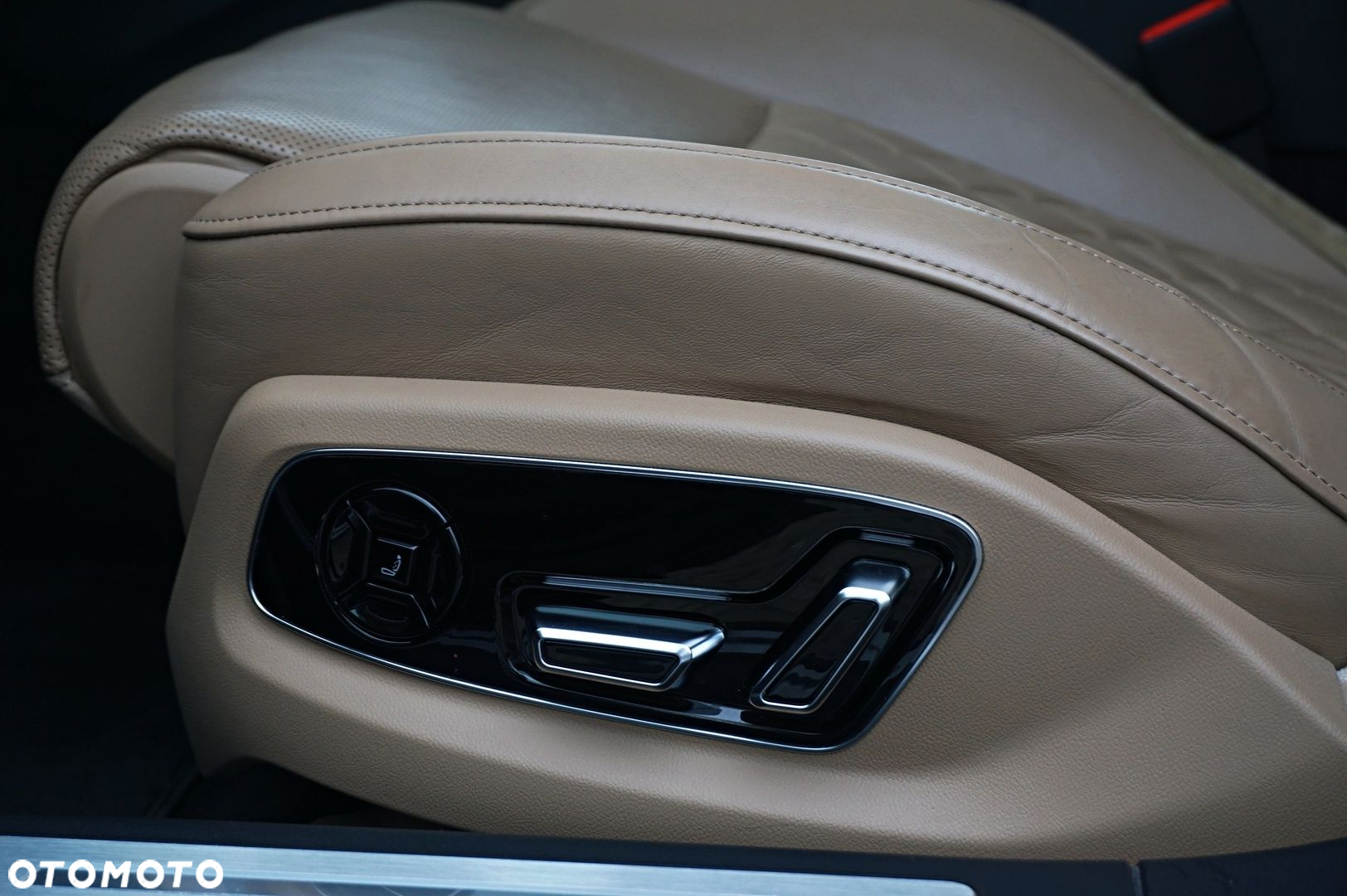 Audi S8 - 14