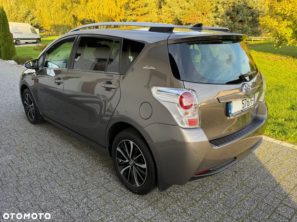 Toyota Verso - 13