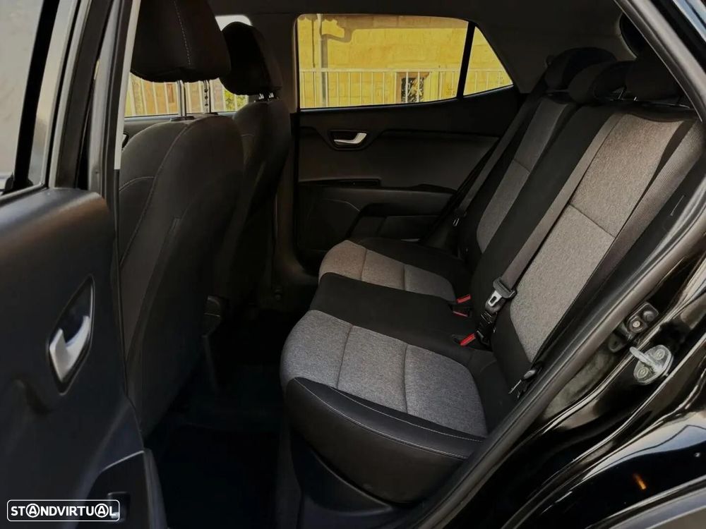 Kia Stonic - 13