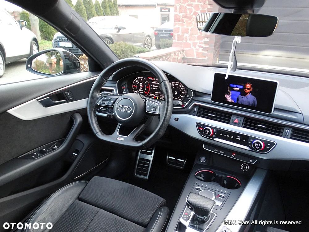 Audi A4 Limousine - 22