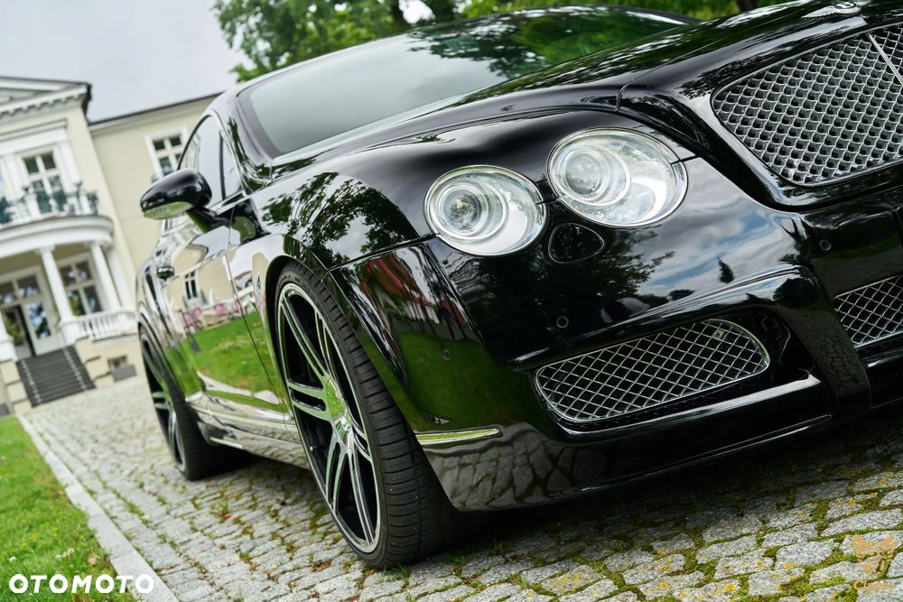 Bentley Continental GT - 11