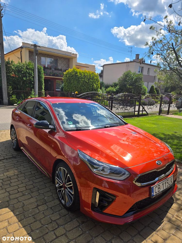 Kia ProCeed - 1
