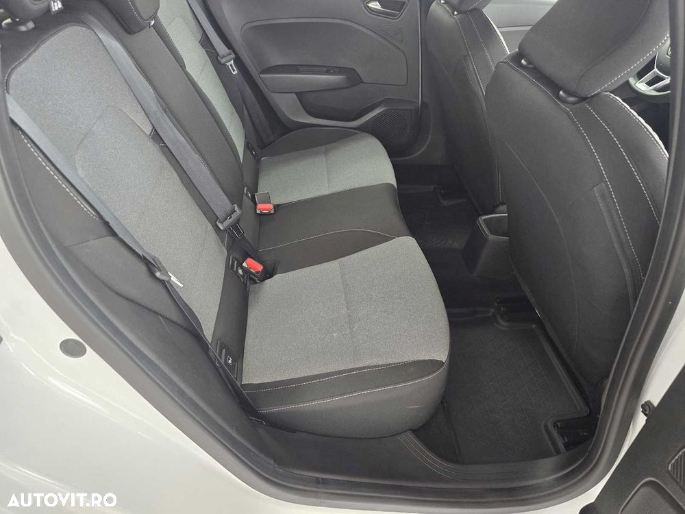 Renault Clio BLUE dCi 100 EVOLUTION - 22