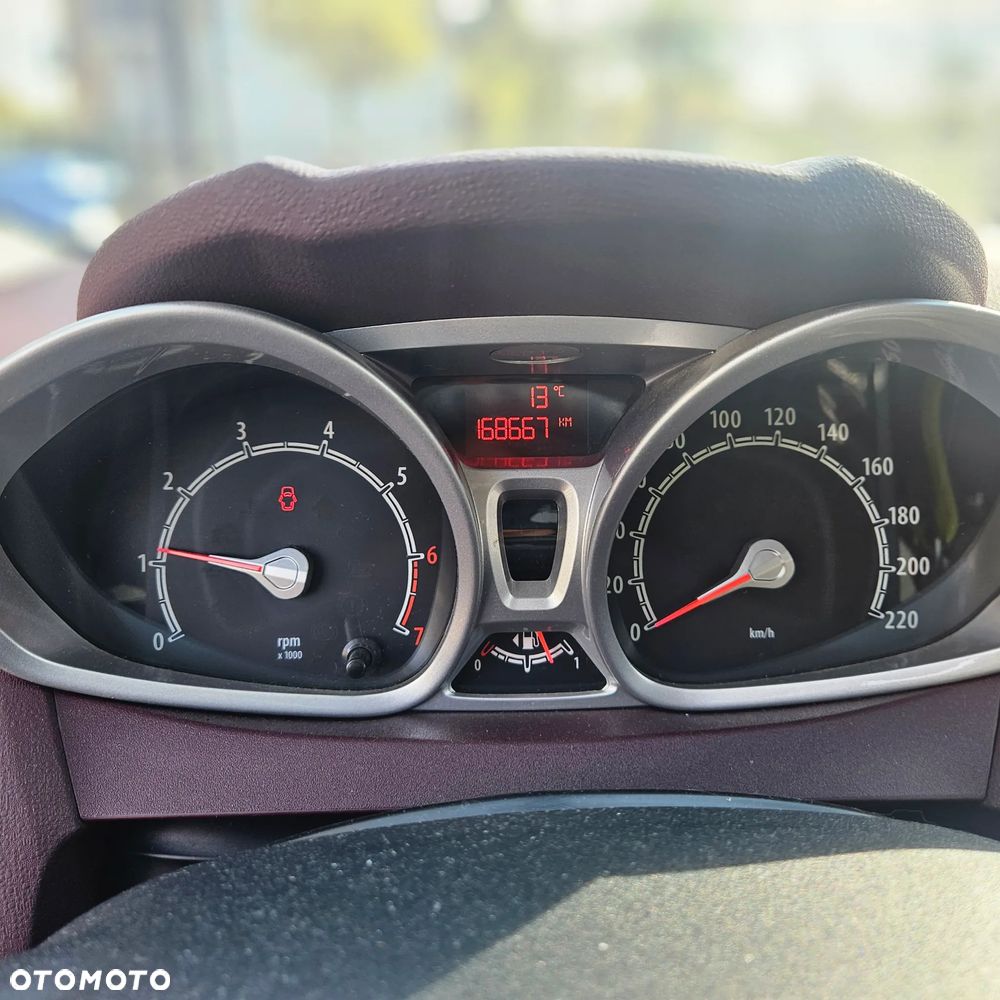 Ford Fiesta 1.25 Titanium - 14