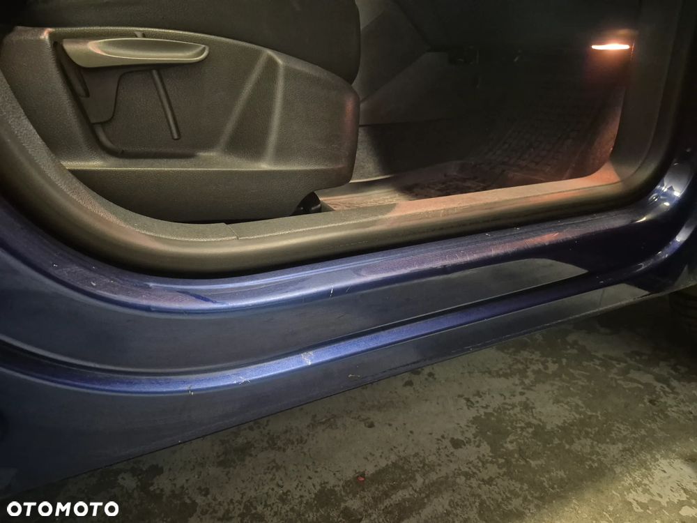 Volkswagen Tiguan - 17
