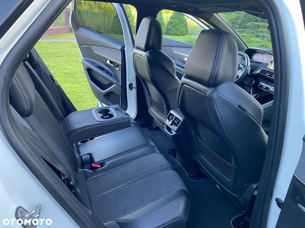 Peugeot 3008 BlueHDi 180 Stop & Start EAT8 GT - 32