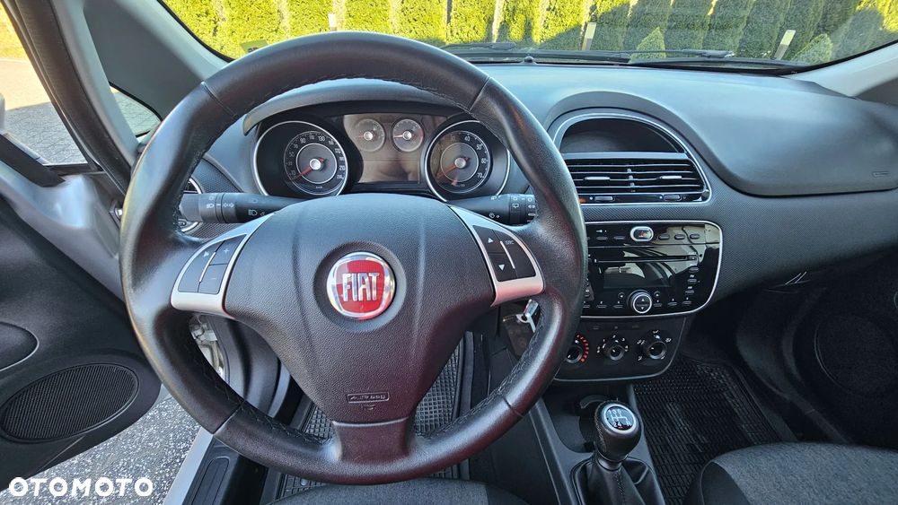 Fiat Punto 1.2 Young - 12
