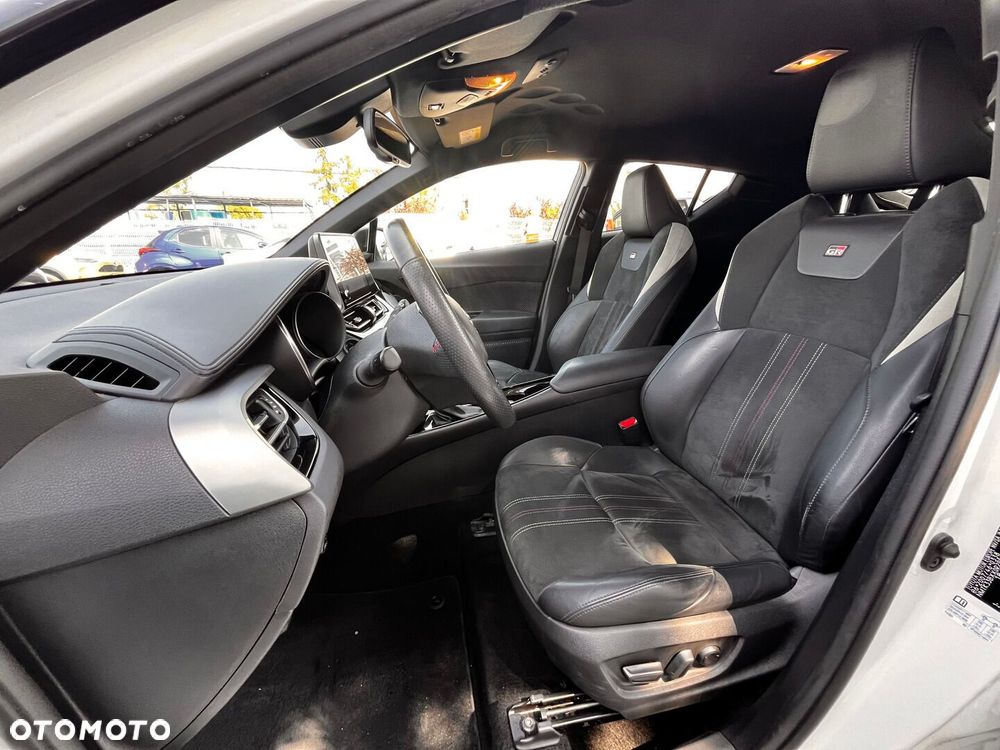 Toyota C-HR 1.8 Hybrid GPF GR Sport - 24