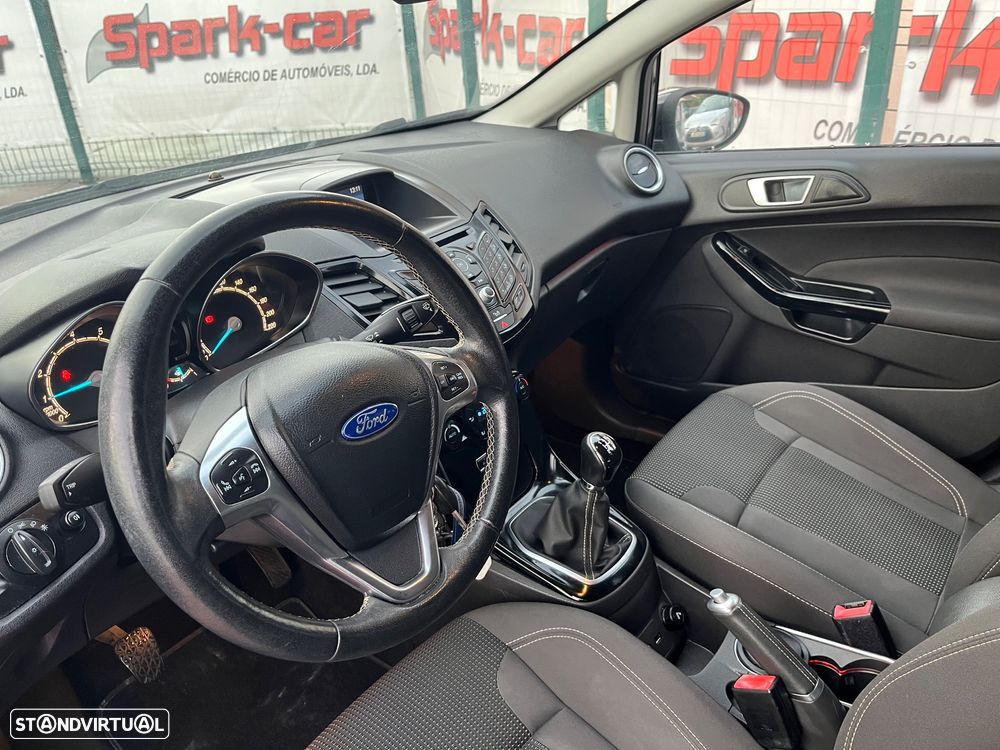 Ford Fiesta 1.0 EcoBoost S&S Titanium - 6