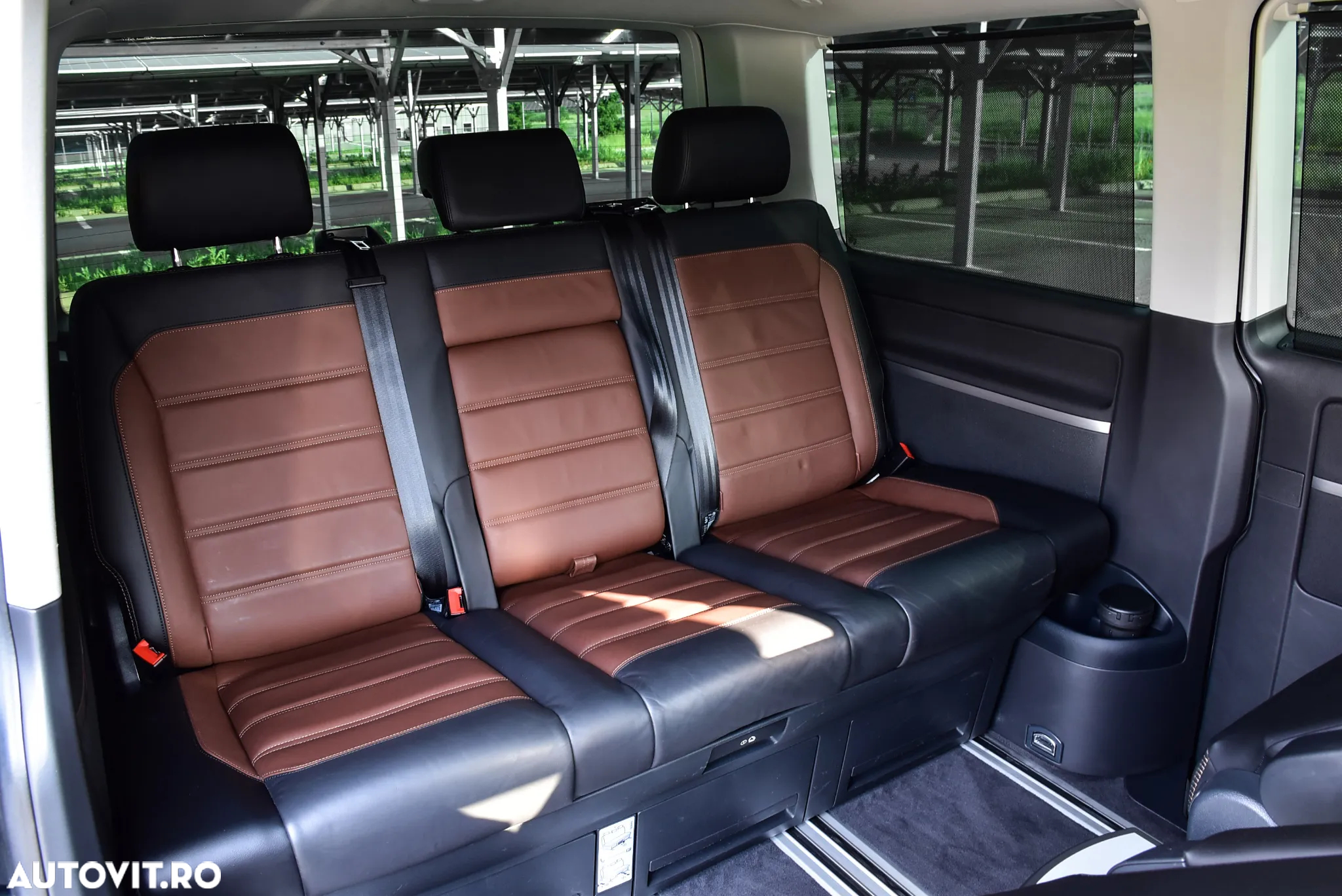 Volkswagen Multivan - 25
