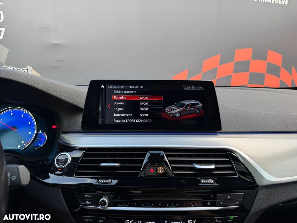 BMW Seria 5 520d Aut. Sport Line - 29