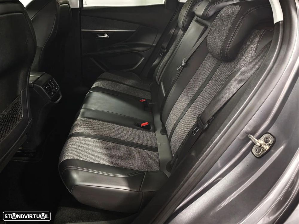 Peugeot 3008 1.2 PureTech Allure Pack - 20