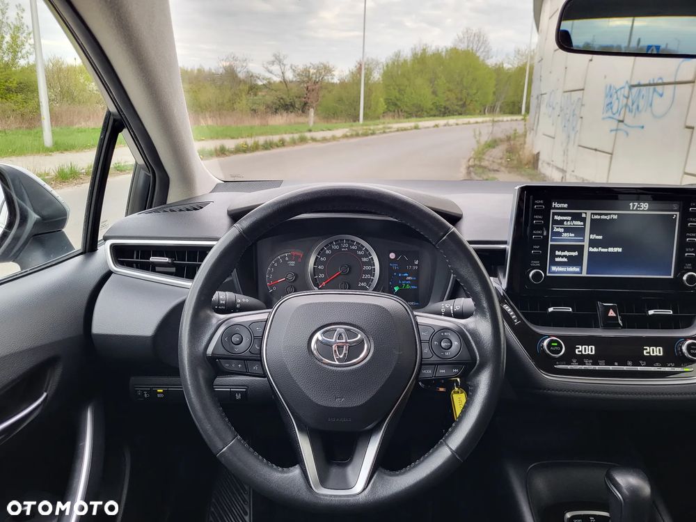 Toyota Corolla - 10