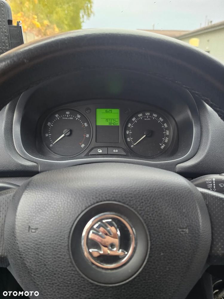 Skoda Roomster - 10