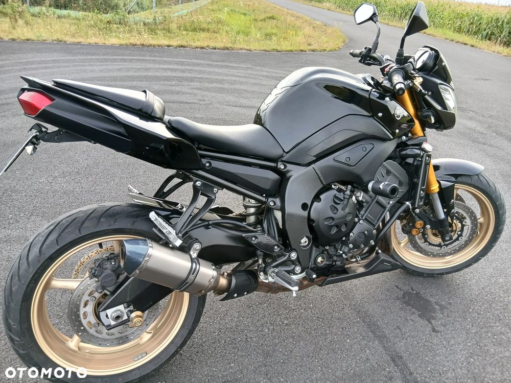 Yamaha FZ8 - 6
