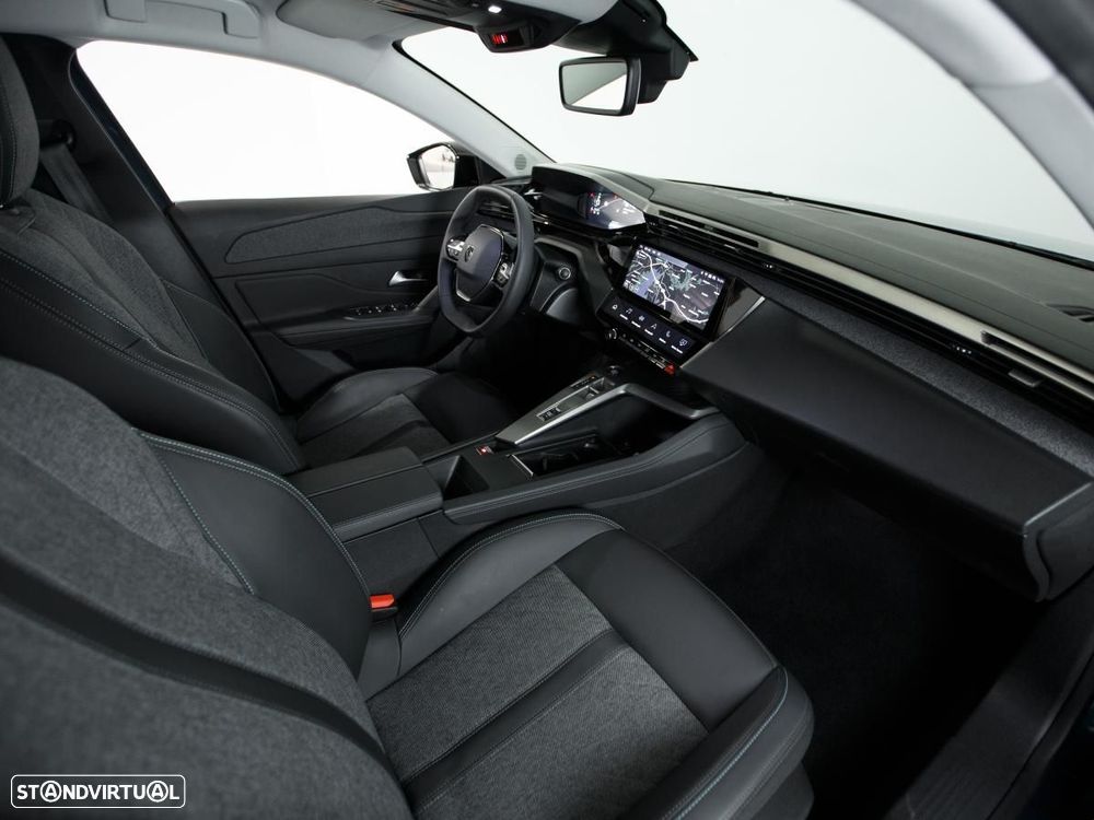 Peugeot 408 1.2 PureTech Allure EAT8 - 9