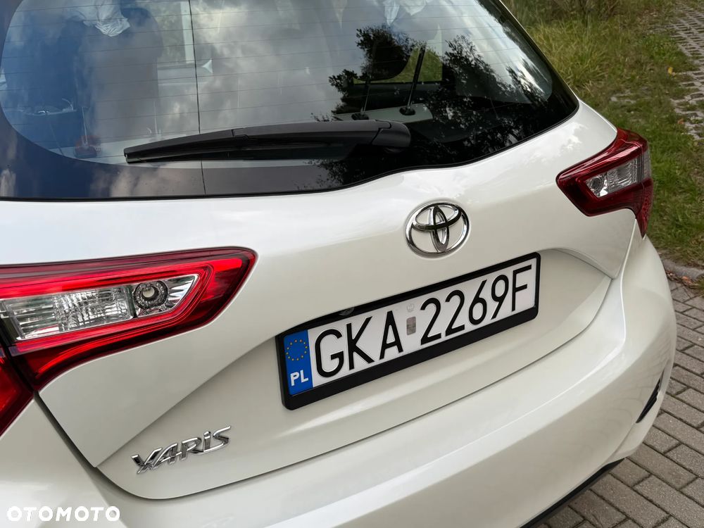 Toyota Yaris 1.5 Dynamic - 3
