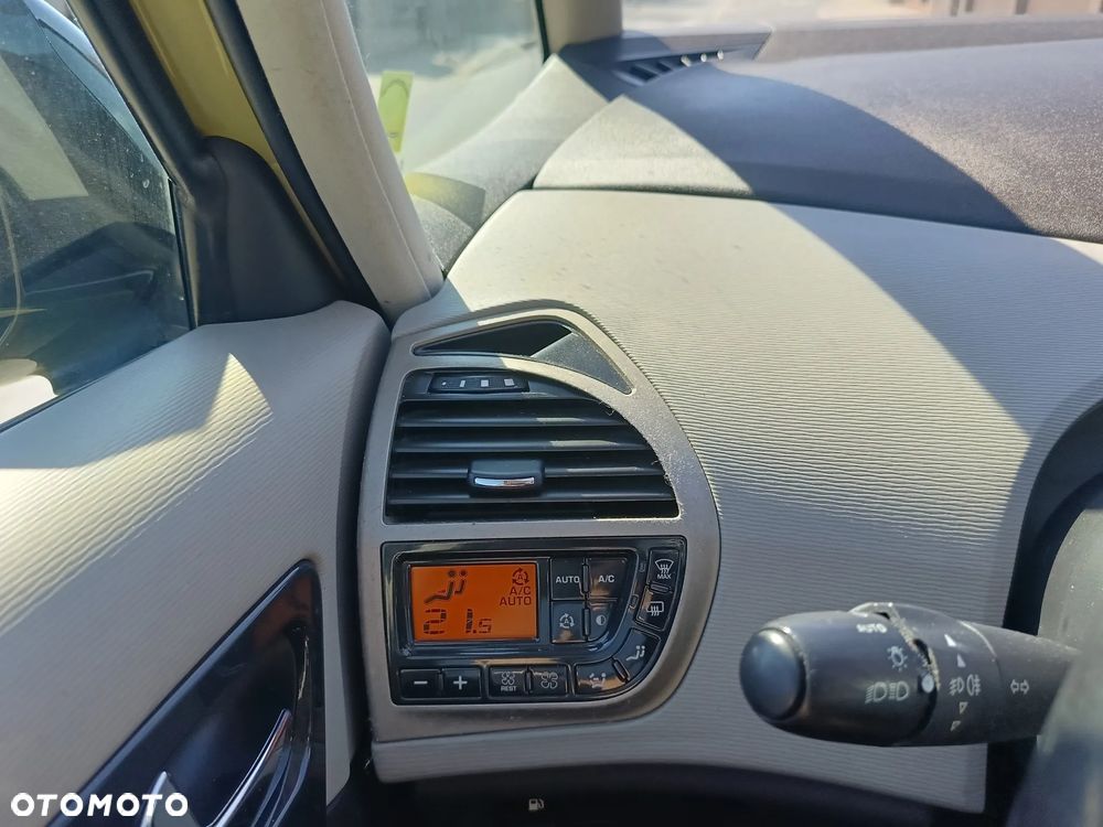 Citroën C4 Picasso 2.0 HDi Exclusive - 9