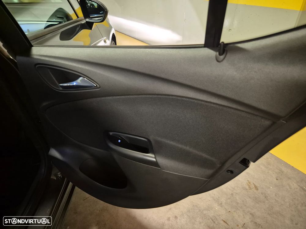 Opel Astra 1.0 Dynamic Sport S/S - 38