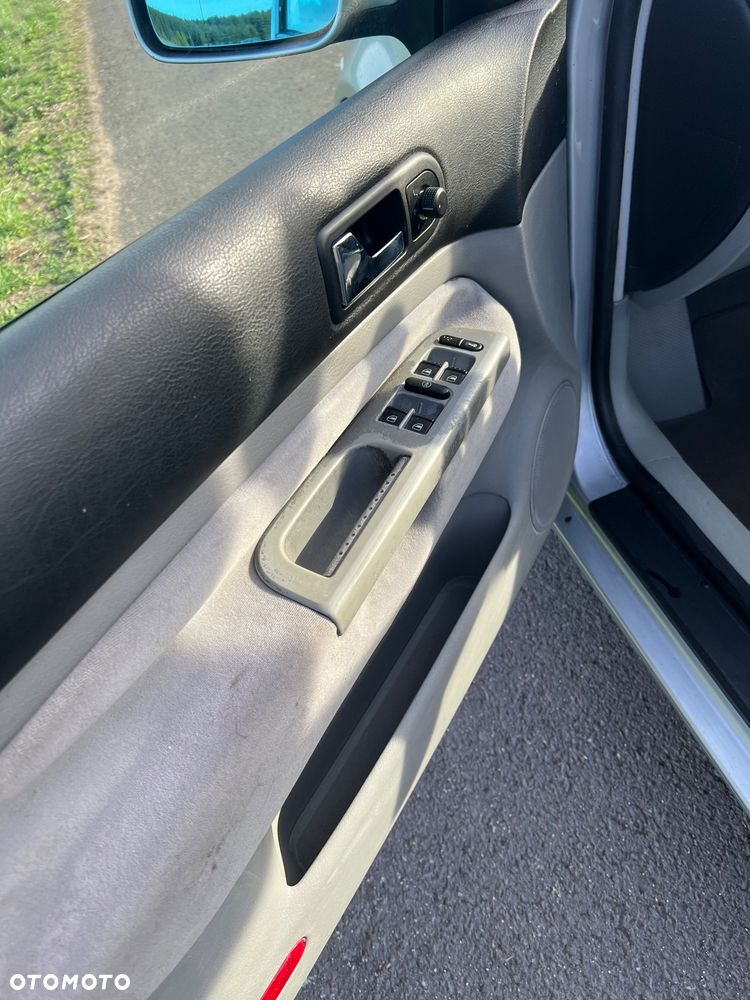 Volkswagen Golf - 16