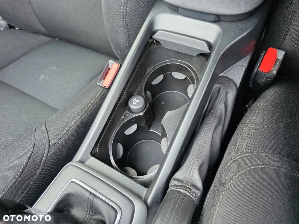 Volvo V40 - 37