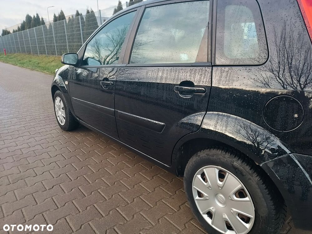 Ford Fiesta 1.4 Ambiente - 13