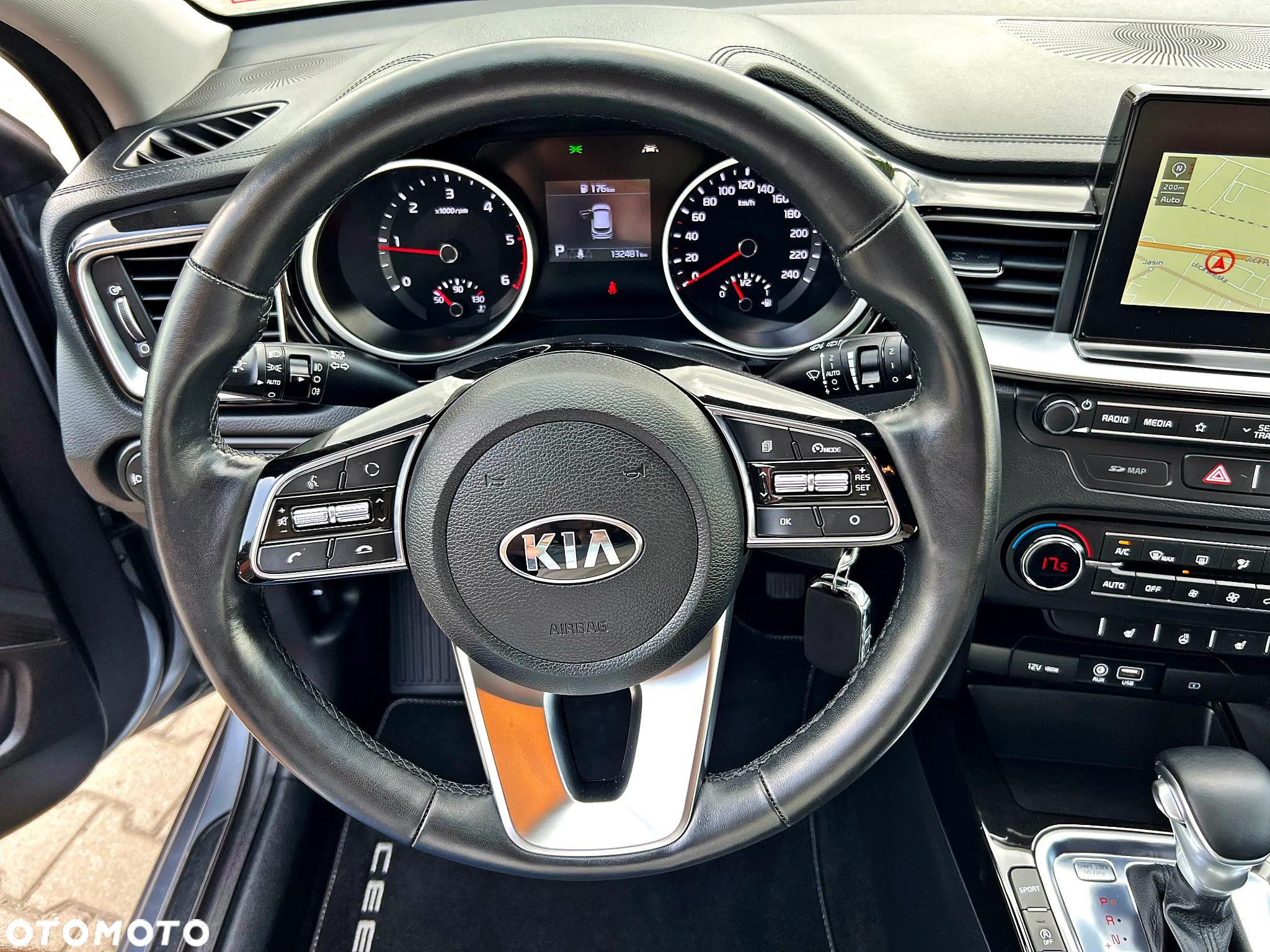 Kia Ceed 1.6 CRDi DCT Spirit - 16