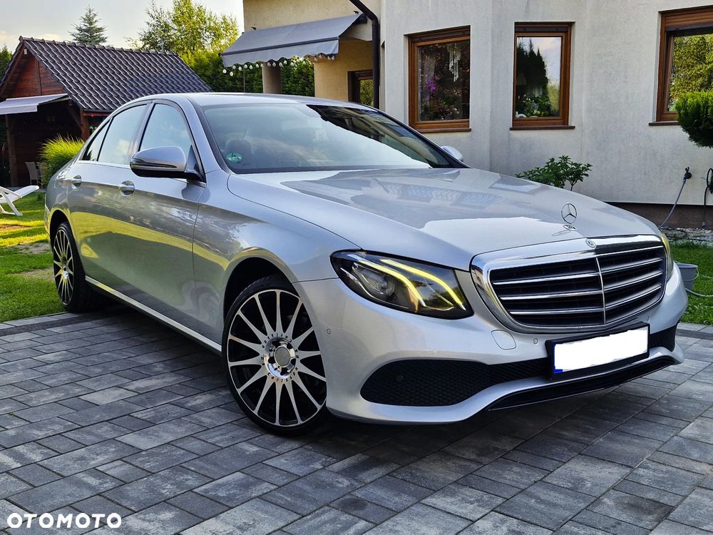 Mercedes-Benz Klasa E 220 d 9G-TRONIC - 1