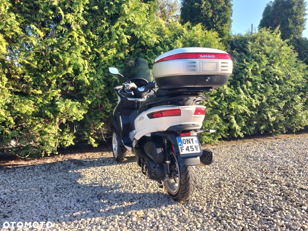 Piaggio MP-3 - 7