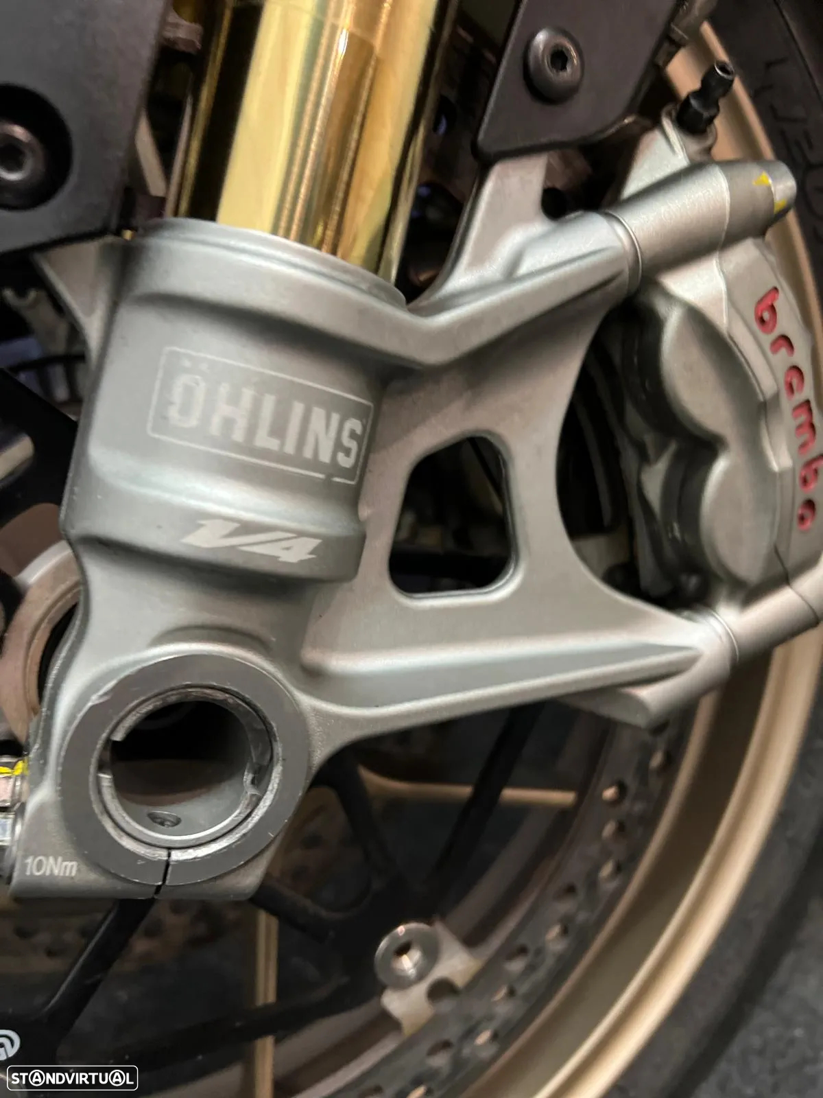 Aprilia Tuono V4 FACTORY - 20