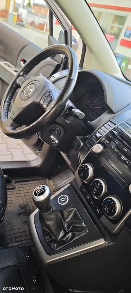 Mazda 5 2.0 Sport - 11