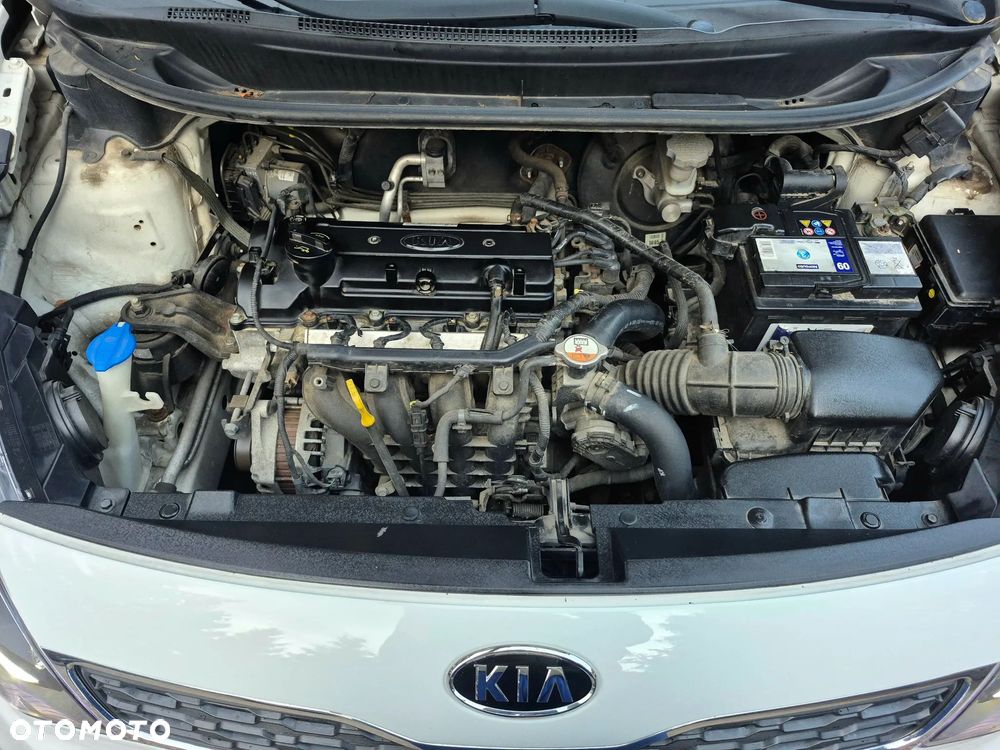 Kia Rio - 22