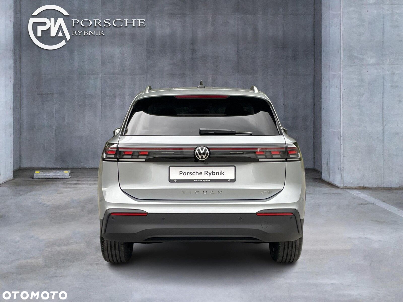 Volkswagen Tiguan - 4