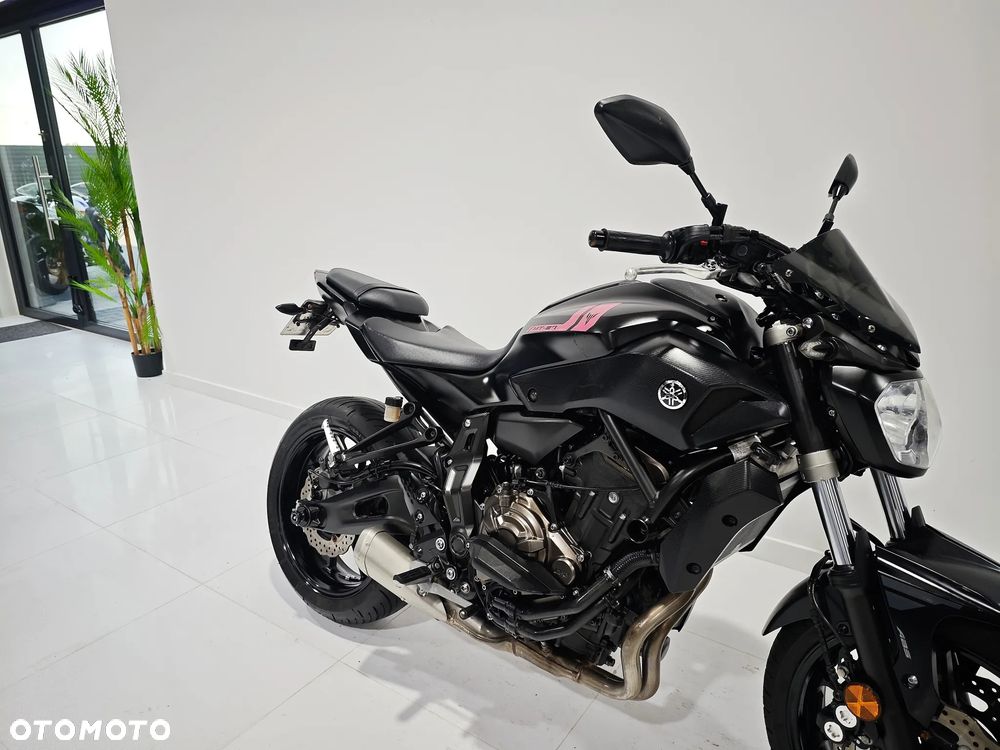 Yamaha MT - 7