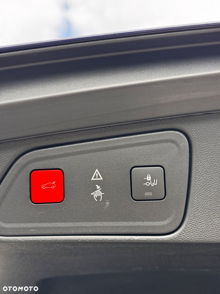 Peugeot 3008 THP 165 EAT6 Stop & Start Allure - 32