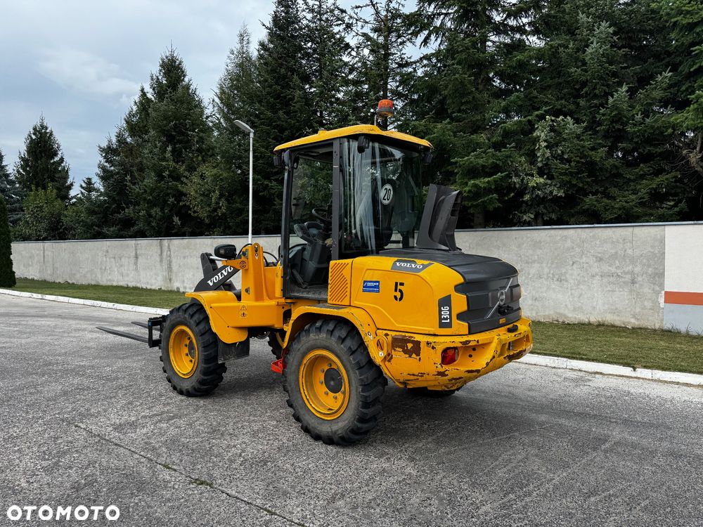 Volvo L30G - 3