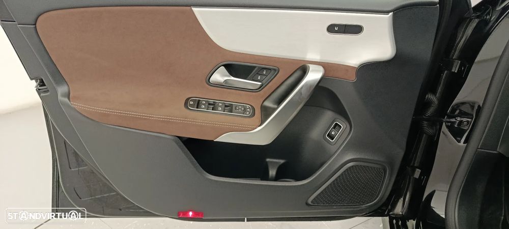 Mercedes-Benz A 250 e - 26